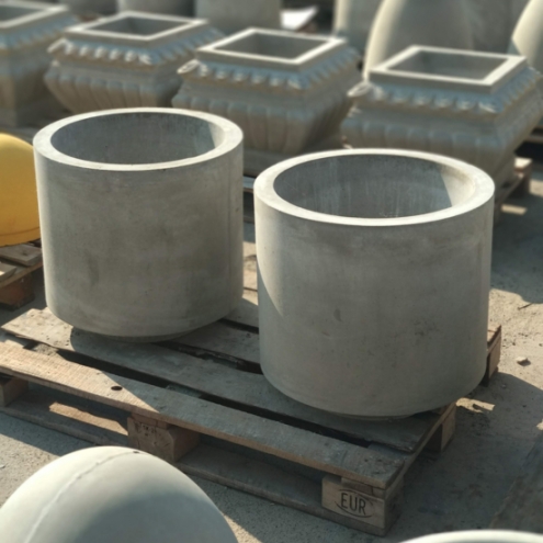 Вазон для квітів та великих вуличних рослин