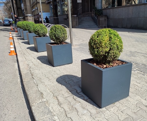 кашпо вуличне куб