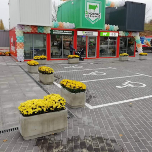 кашпо уличное из бетона