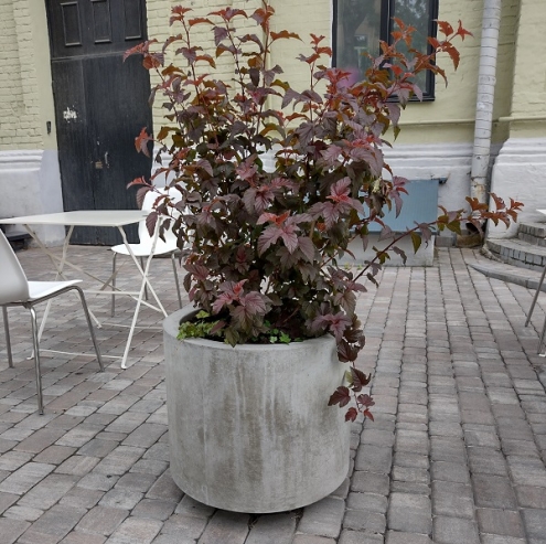 Вазон вуличний 